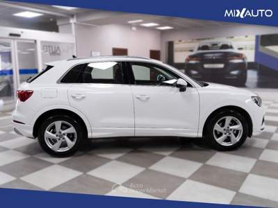 Audi Q3 35 1.5 TFSI Business Advanced s-tronic Bianco usata Latina