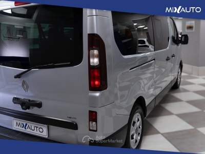 Renault Trafic Passenger 2.0 Blue DCI 150CV L2 Authentic Argento usata Latina