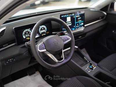 Volkswagen T-Roc 1.5 eTSI ACT 150 CV DSG Life Rosso usata Pozzuoli