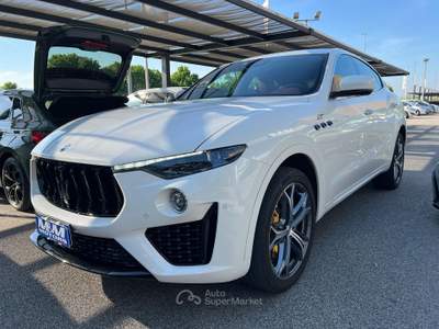 Maserati Levante 2.0 mhev GT 330cv auto Bianco usata Martellago