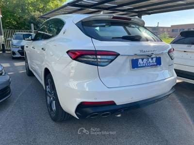 Maserati Levante 2.0 mhev GT 330cv auto Bianco usata Martellago