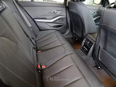 BMW Serie 3 325tds d Touring mhev 48V xdrive Business Advantage auto Nero usata Verona