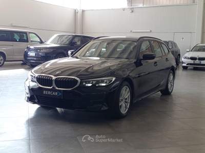 BMW Serie 3 325tds d Touring mhev 48V xdrive Business Advantage auto Nero usata Verona