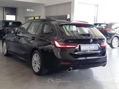 BMW Serie 3 325tds d Touring mhev 48V xdrive Business Advantage auto Nero usata Verona