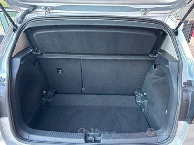 Volkswagen T-Cross Life usata San Ginesio