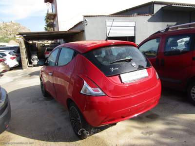 Lancia Ypsilon Ypsilon 1.2 69 CV 5p. GPL Ecochic Gold Rosso usata Montallegro