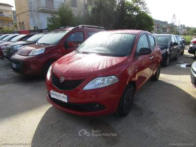 Lancia Ypsilon Ypsilon 1.2 69 CV 5p. GPL Ecochic Gold Rosso usata Montallegro