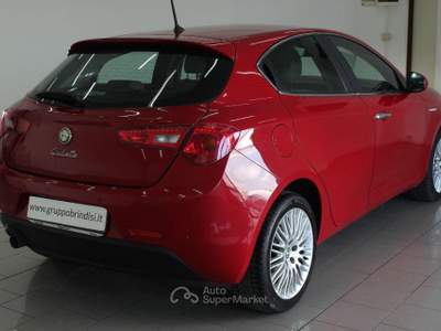 Alfa Romeo Giulietta 1.6 JTDm-2 105 CV Distinctive Rosso usata Potenza