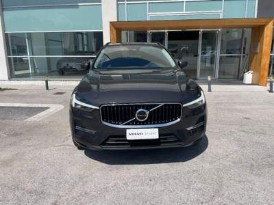 Volvo XC60 B4 automatico Core Grigio usata Isola del Liri