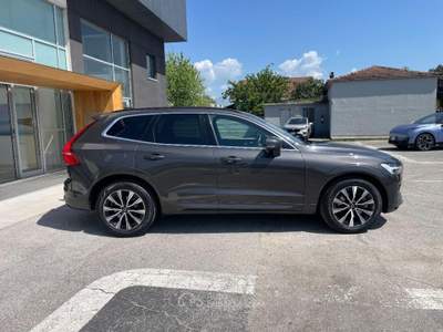 Volvo XC60 B4 automatico Core Grigio usata Isola del Liri