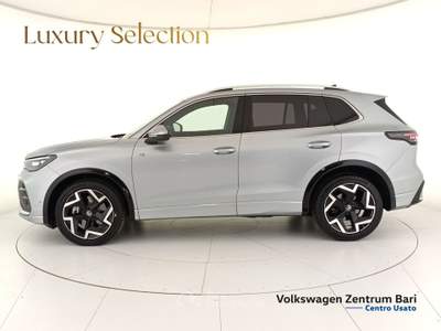 Volkswagen Tiguan 2.0 tdi r-line 150cv dsg Argento usata Bari