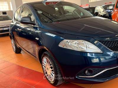 Lancia Ypsilon 5 porte GPL Ecochic Gold Verde usata Vercelli