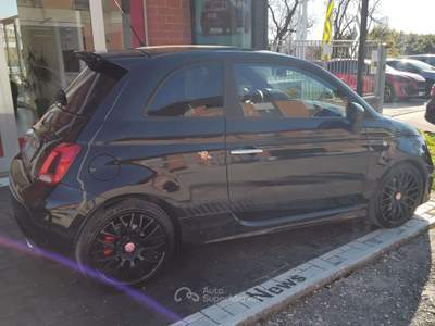 Abarth 500 500/595 1.4 16v turbo t-jet 135cv Nero usata Gubbio