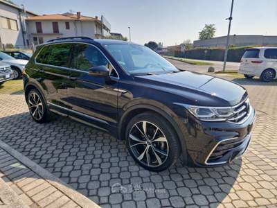 Volkswagen Tiguan 1.5 TSI ACT R-Line DSG Nero usata Prevalle