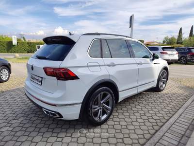 Volkswagen Tiguan 1.5 TSI ACT R-Line DSG Bianco usata Prevalle