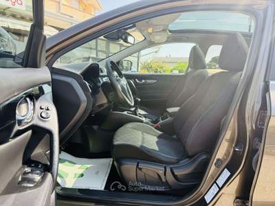 Nissan Qashqai 1.5 dci Tekna 110cv neopatentati Marrone usata Villadose
