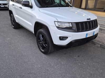 Jeep Grand Cherokee JEEP GRAND CHEROKEE 30.000 km Bianco usata arcola