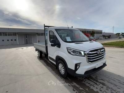 Maxus Deliver9 MAX DELIVER9 RWD R.SING CASSONE FISSO 4200MM Deliver9 rwd R.Sing Cassone Fisso 4200mm Bianco usata Roma