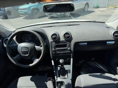 Audi A3 AUDI A3 1.6 AMBITION Bianco usata Giugliano in Campania