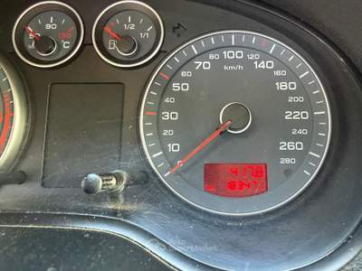 Audi A3 AUDI A3 1.6 AMBITION Bianco usata Giugliano in Campania