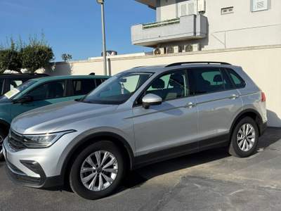 Volkswagen Tiguan VOLKSWAGEN TIGUAN 2021 Grigio usata Giugliano in Campania