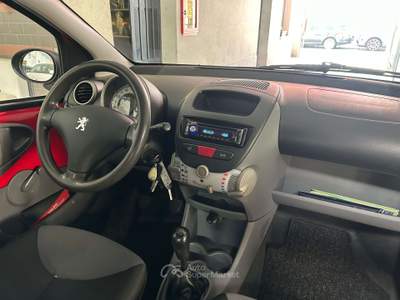 Peugeot 107 107  1.0 12v Access (desir) 5p FL Rosso usata MILANO