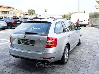 Skoda Octavia Octavia III Wagon 1.5 g-tec Ambition 130cv dsg Grigio usata Pescantina