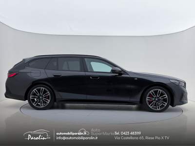 BMW Serie 5 530d Futura d Touring 48V xdrive MSport Pro auto Rosso usata Riese Pio X