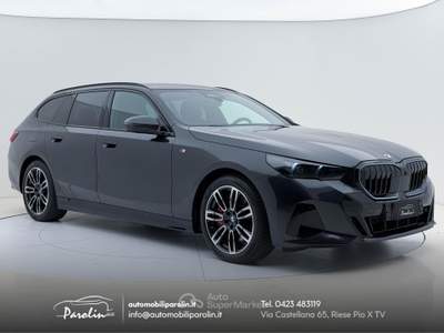 BMW Serie 5 530d Futura d Touring 48V xdrive MSport Pro auto Rosso usata Riese Pio X