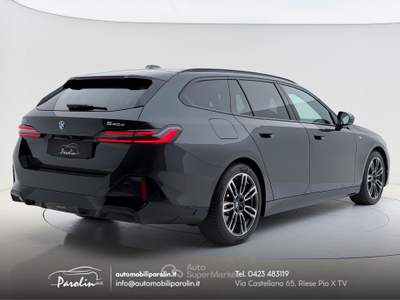 BMW Serie 5 530d Futura d Touring 48V xdrive MSport Pro auto Rosso usata Riese Pio X