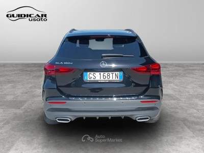 Mercedes-Benz GLA 180 D AMG Line Advanced Plus 8G-DCT Nero usata Lucca