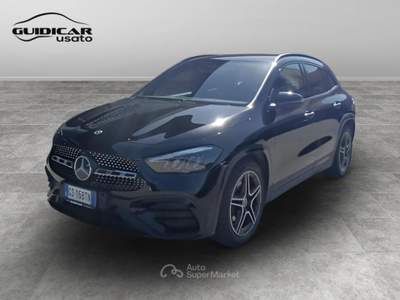 Mercedes-Benz GLA 180 D AMG Line Advanced Plus 8G-DCT Nero usata Lucca
