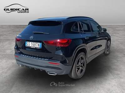 Mercedes-Benz GLA 180 D AMG Line Advanced Plus 8G-DCT Nero usata Lucca