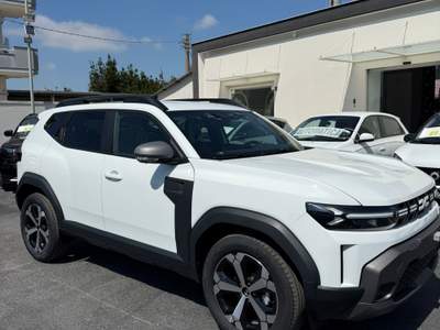 Dacia Duster DACIA DUSTER 2026 JOURNEY 120CV Bianco usata Giugliano in Campania