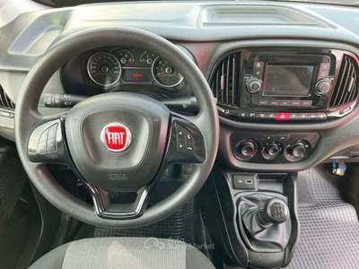 Fiat Doblò 1.3MTJ 95CV 3POSTI Rosso usata San Miniato