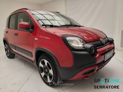 Fiat Panda Panda III 2021 Cross Panda 1.0 firefly hybrid Cross s&s 70cv 5p.ti Rosso usata Erba