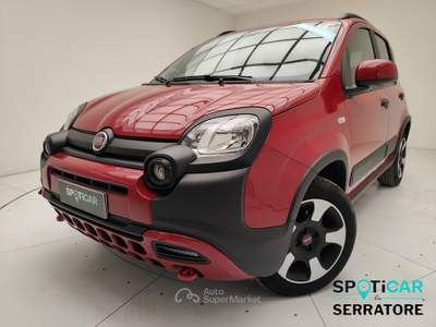 Fiat Panda Panda III 2021 Cross Panda 1.0 firefly hybrid Cross s&s 70cv 5p.ti Rosso usata Erba