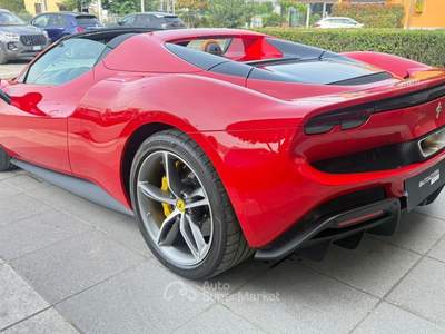 Ferrari 296 296 GTS 3.0 | LIFT, APPLE CARPLAY, ROSSO CORSA Rosso usata Suzzara