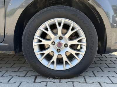 Fiat Grande Punto Punto EVO 1.4 5p. GPL Grigio usata Faenza