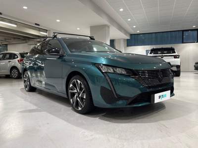 Peugeot 308 SW SW Allure PureTech 130 EAT8 S&S aut. Blu/Azzurro usata Milano