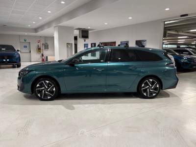 Peugeot 308 SW SW Allure PureTech 130 EAT8 S&S aut. Blu/Azzurro usata Milano