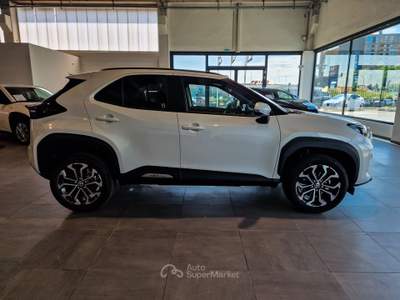 Toyota Yaris Cross 1.5h Trend fwd 130cv e-cvt Bianco usata Mappano