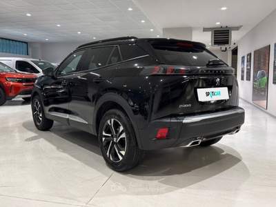 Peugeot 2008 PureTech 130 EAT8 Allure Pack S/S aut. Nero usata Milano