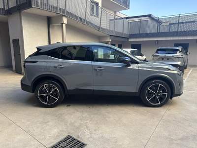 Nissan Qashqai MHEV 158 CV Xtronic Tekna Grigio usata Varedo