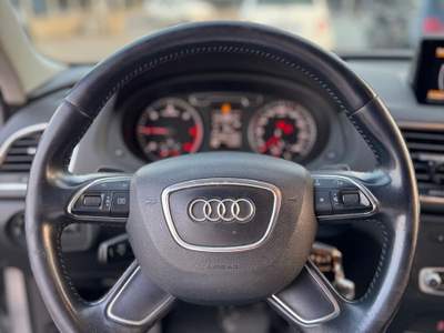 Audi Q3 2.0 TDI 103kW quattro Stronic Business Argento usata San Giuseppe Vesuviano
