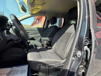 Dacia Duster RATA MENSILE  244,00 EURO RETROCAMERA 1.0 TCe 4x2 100cv Prestige Grigio usata Roma