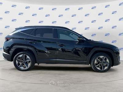 Hyundai Tucson 1.6 HEV 2wd 239cv Business Auto Nero usata Pistoia