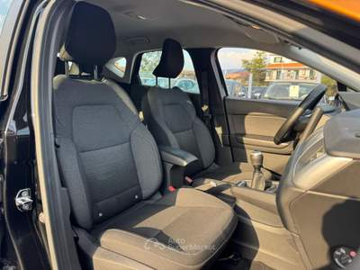 Renault Captur 1.0 TCE 100 GPL ZEN Nero usata San Giuseppe Vesuviano