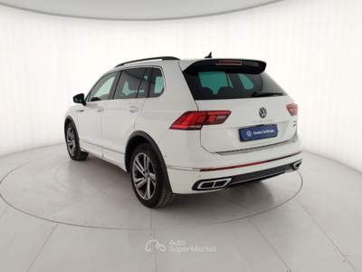 Volkswagen Tiguan 2.0 TDI SCR 110KW R-Line DSG 4MOTION Bianco usata Massa
