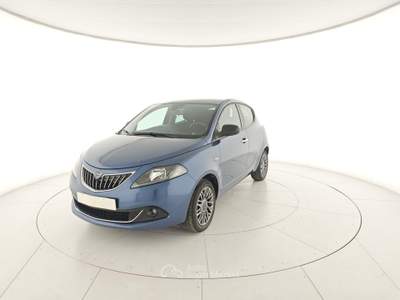 Lancia Ypsilon 1.0 FireFly 5 porte S&S Hybrid Gold Plus Blu/Azzurro usata Capua